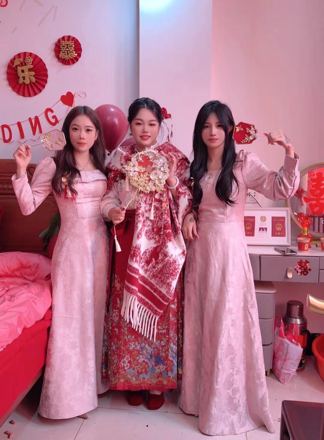 幸福可能会迟到 但从不会缺席.