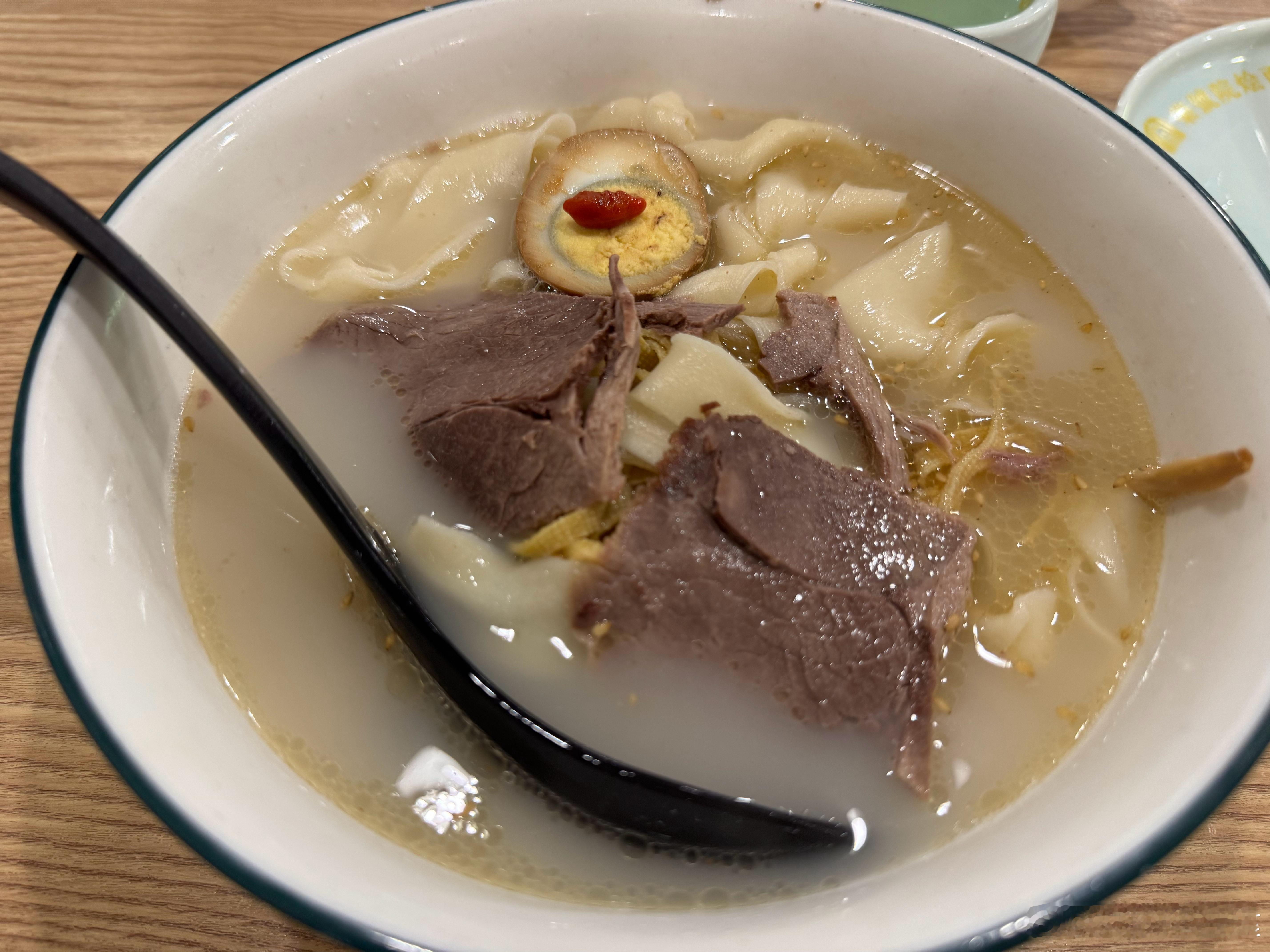 安阳林州的这个药膳烩面还挺好吃 ​​​