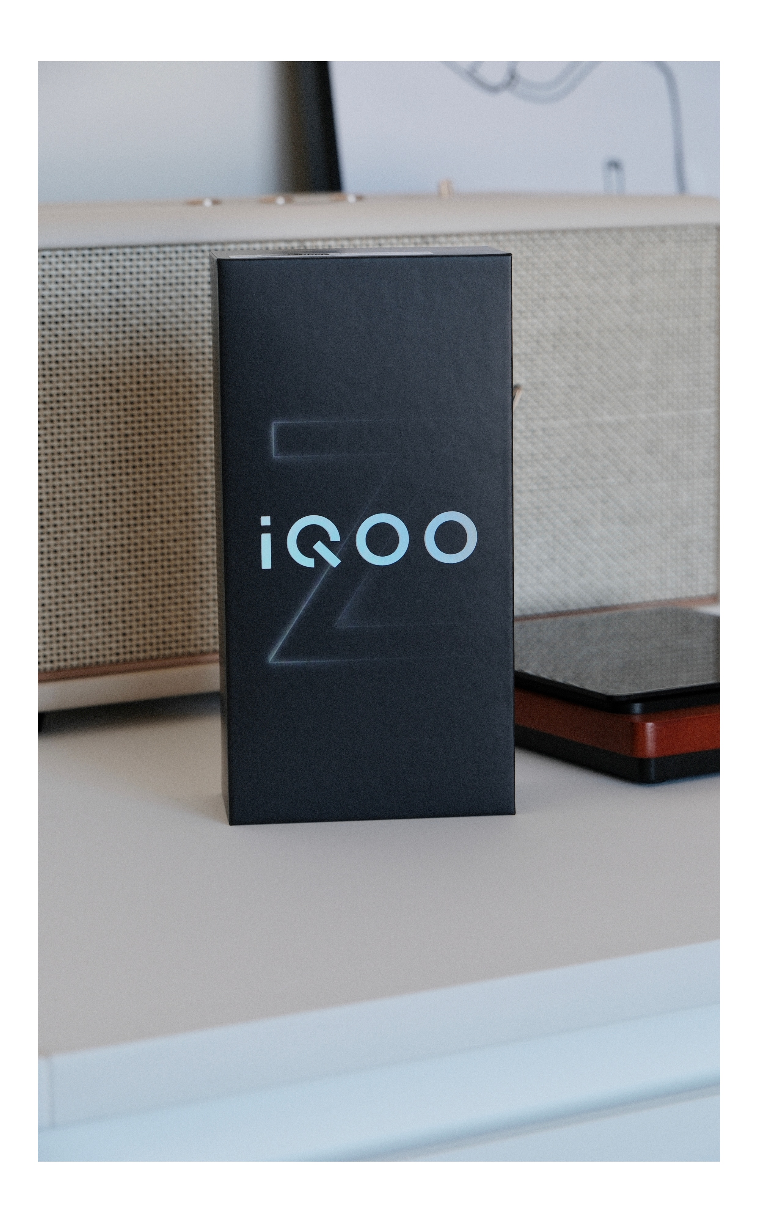 iQOO Z11 Tubo「沧浪浮光」实拍，这配色很有Feel，很年轻有活力的感