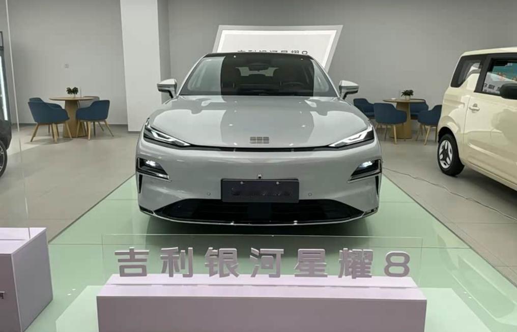 上市月销量过万台！吉利银河星耀 8为何如此火爆？


吉利银河星耀 8 上市后不