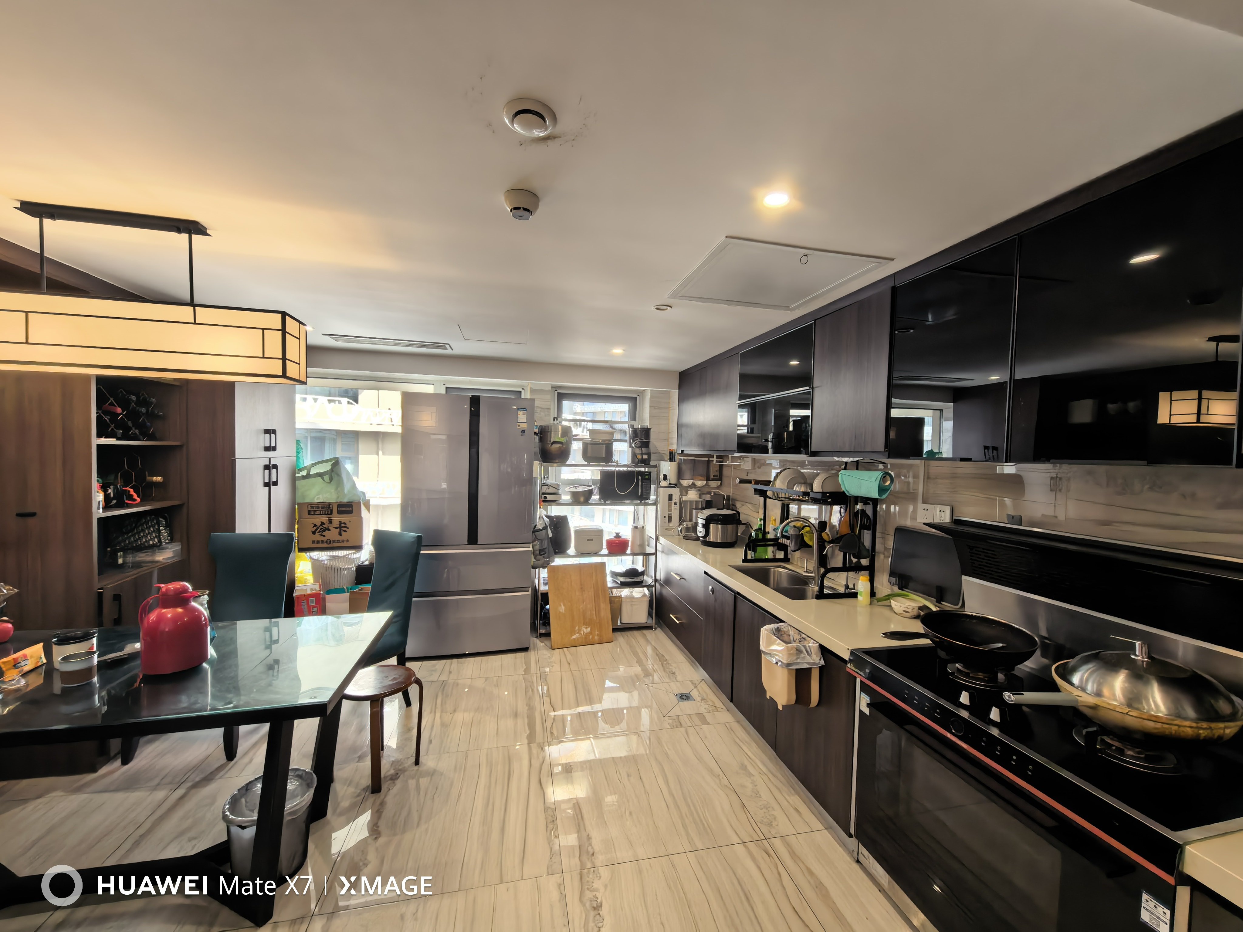 每次出差，时间越紧我越要打扫一下厨房和客厅你这该死的强迫症电车老友记强迫症