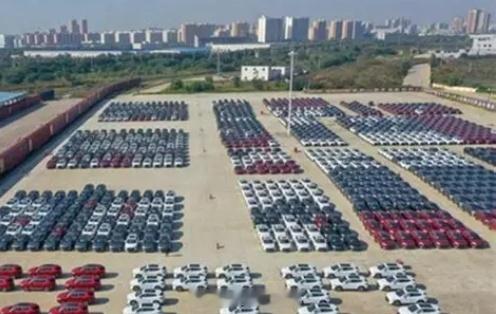 国产车4月拿下乘用车75%份额 4月国内车市数据出炉，国产车乘用车市场份额狂飙至