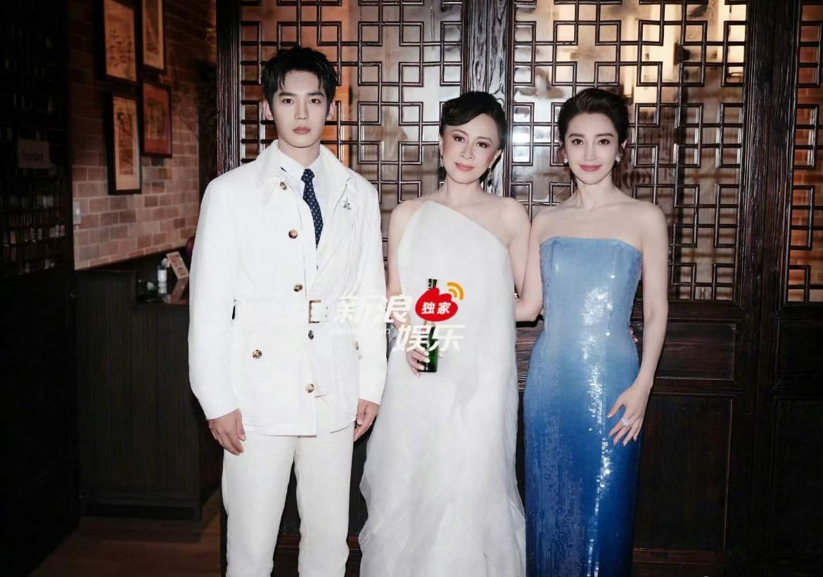 刘嘉玲李冰冰于适同框合照好绝美的合照刘嘉玲李冰冰于适同框好养眼 ​​​