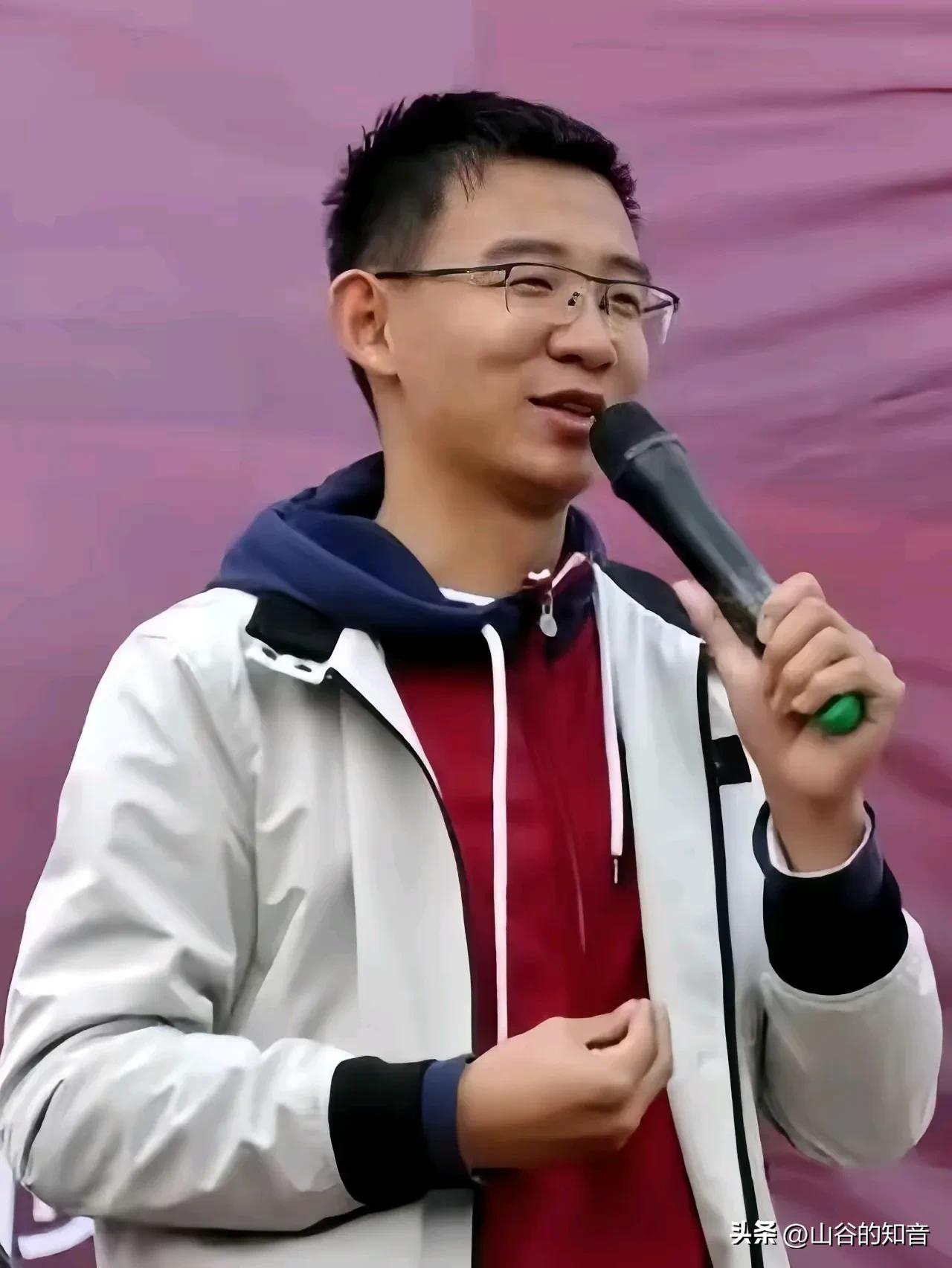 北大学霸扎心言论：没家底的孩子，凭什么不拼命？
 
北大学霸刘嘉森再次语出惊人：