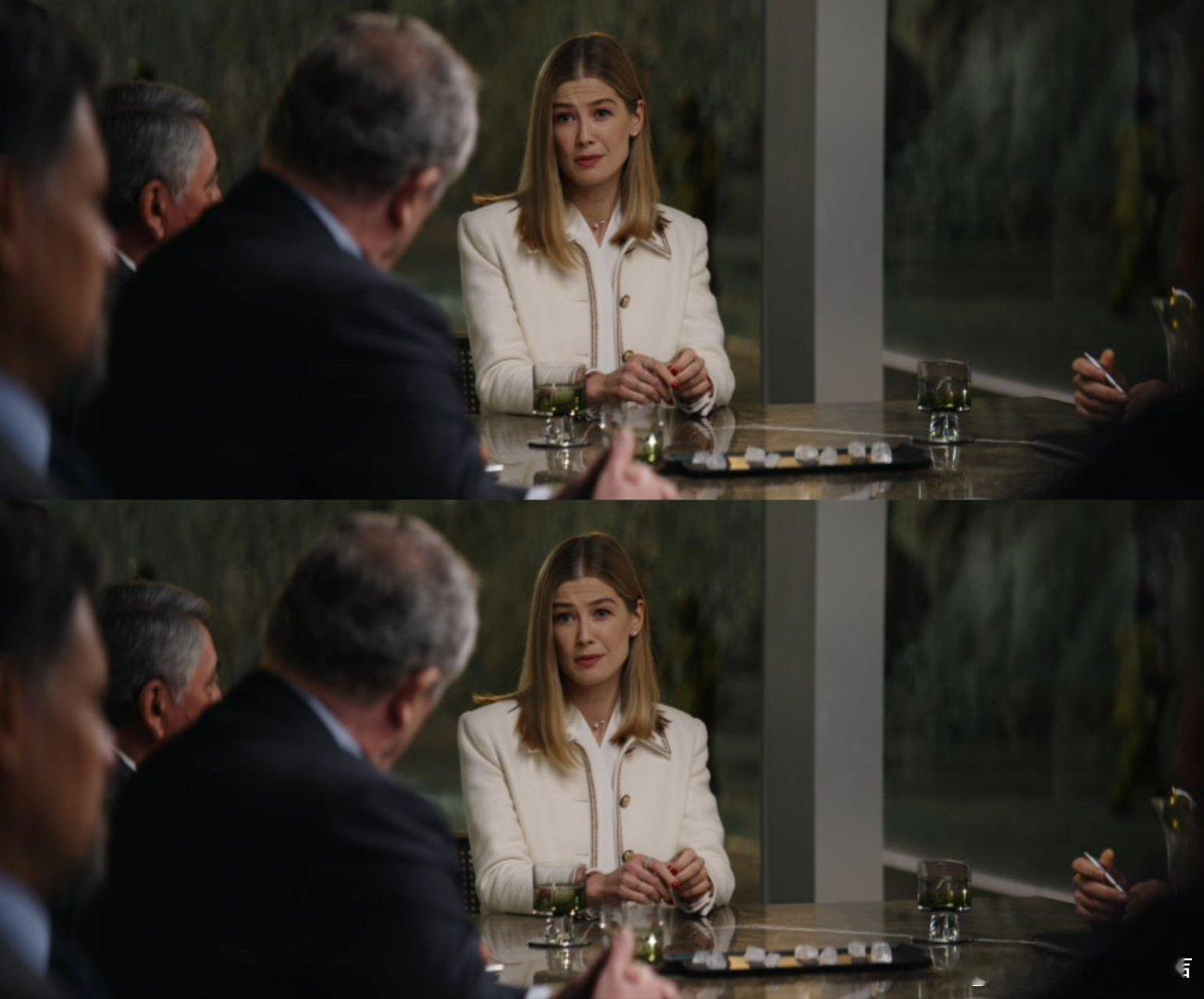 是谁走出电影院就疯狂下单 不开玩笑，完全被裴淳华迷住了，现在就是疯狂下单的大动作