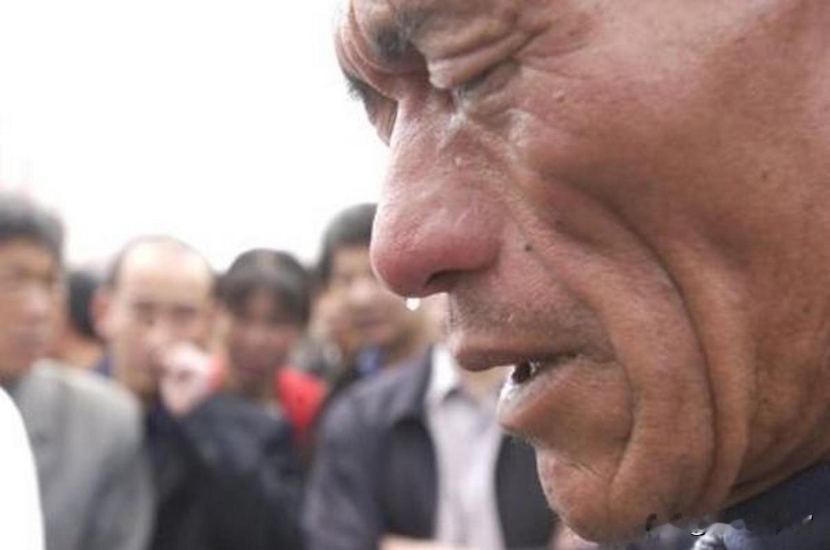 唉，我叔这事儿一想起来我就憋屈。老爷子今年65了，一辈子勤快，可年纪大了，在老家