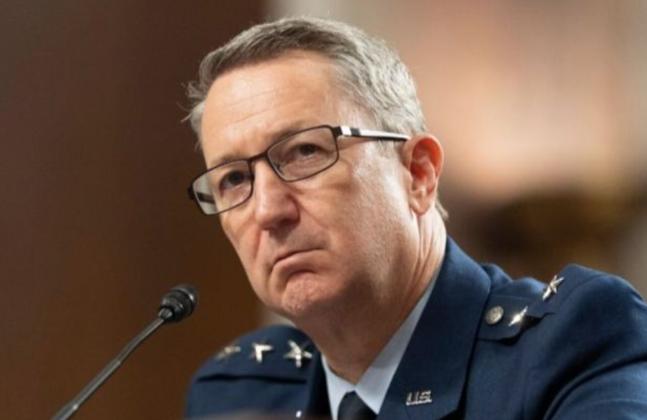 特朗普想往伊朗扔核弹，美军一把手听完直接说不，后果太严重！

据俄罗斯卫星通讯社