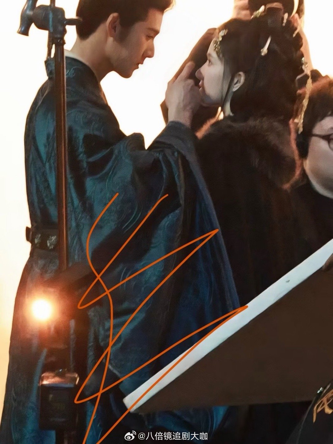 归良辰李昀锐刘些宁同框路透哇塞了啊，李昀锐、刘些宁在电视剧《归良辰》的每个路透，