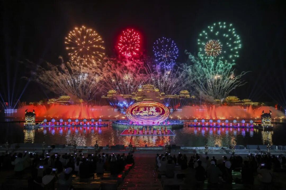 中国演出行业协会24日发布的数据显示，今年上半年全国营业性演出（不含娱乐场所演出