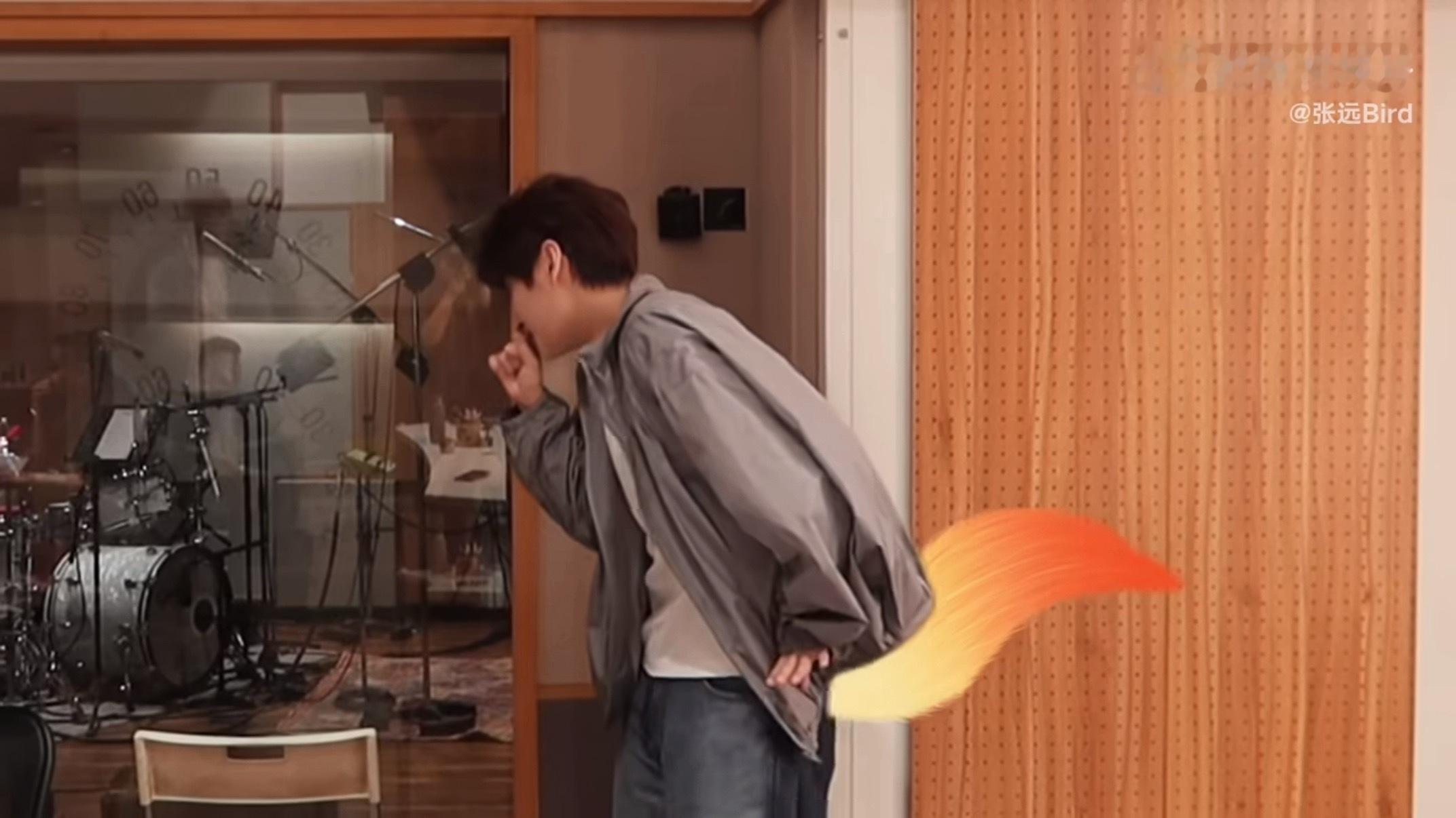像一个小狐狸一样~🦊 