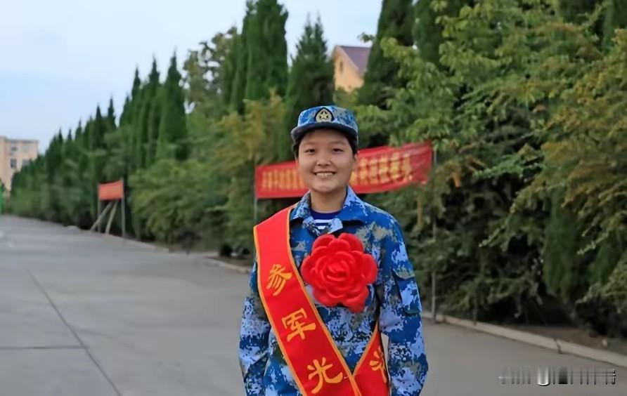 2018年，河北衡水一女孩高考707分，被北京大学录取，谁料，大二时，她竟然选择