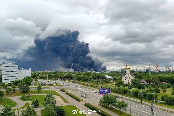 乌克兰无人机袭击俄境内纵深目标，至少13人死亡 8月10日，乌克兰大规模无人机袭
