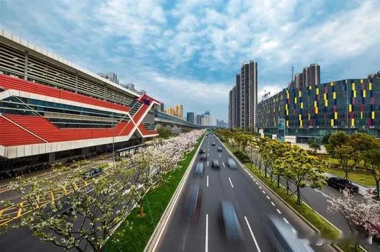 宁波市北仑区具有发展前景的社区：

1、宁波北仑高河塘未来社区
2、宁波北仑学苑