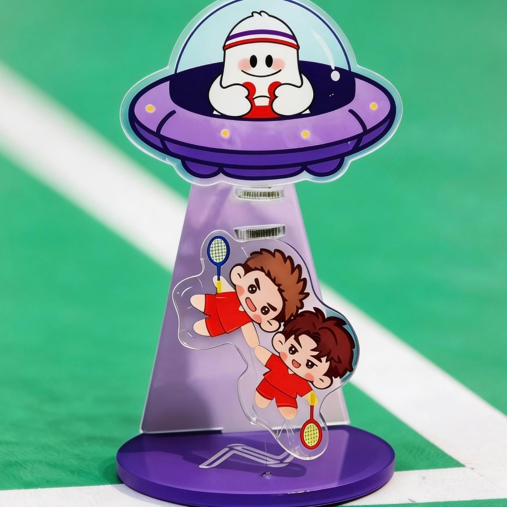 小孩都拉小手了 宣传通讯录了 