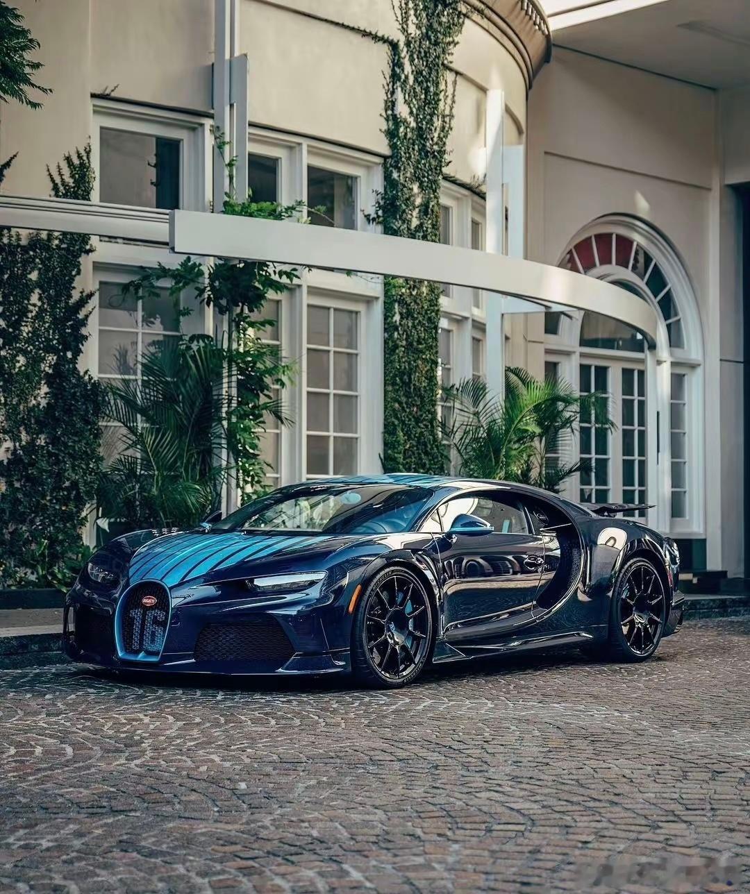 布加迪 Chiron Super Sport 特别定制碳版#每日说车[超话]# 