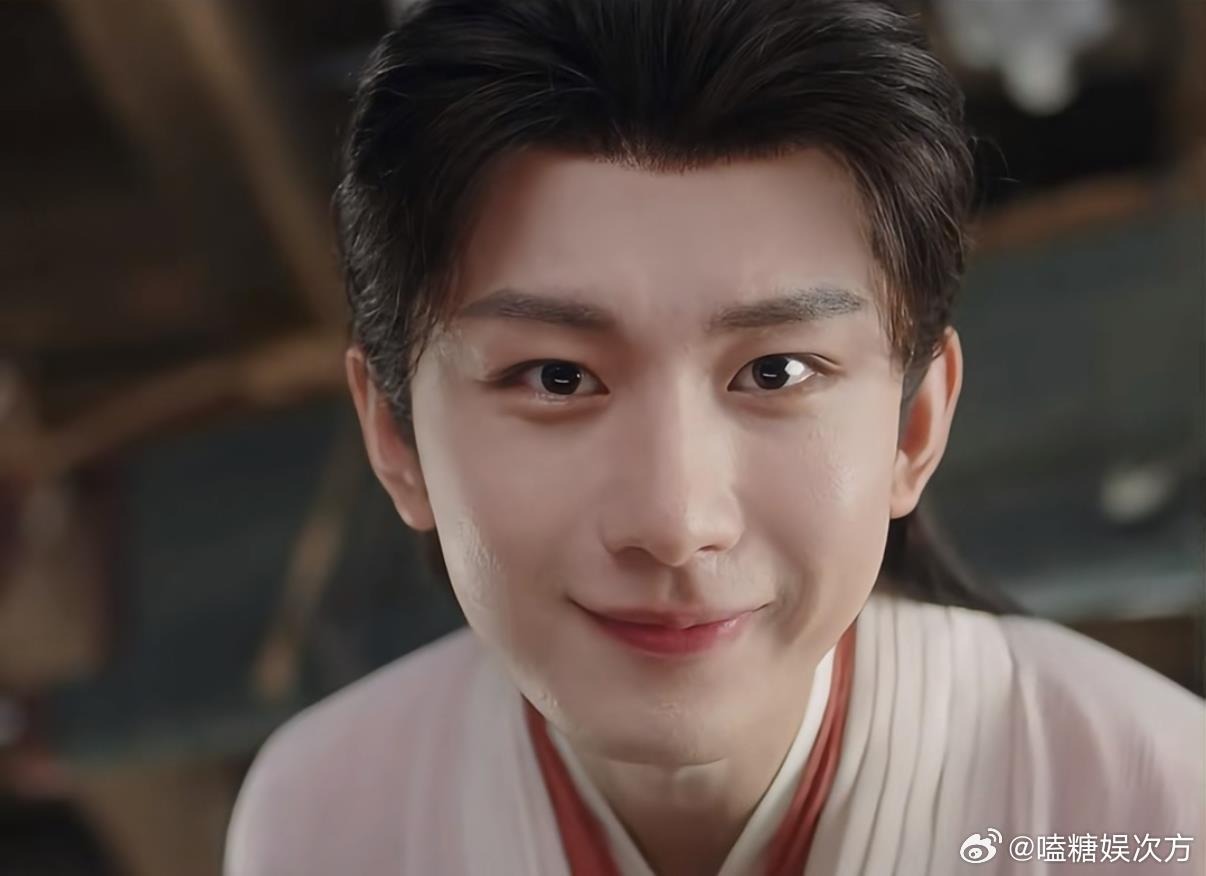 这张脸怎么当上“男主”啊？之前觉得他虽然外形不优秀，但胜在自己努力演技也可以，对