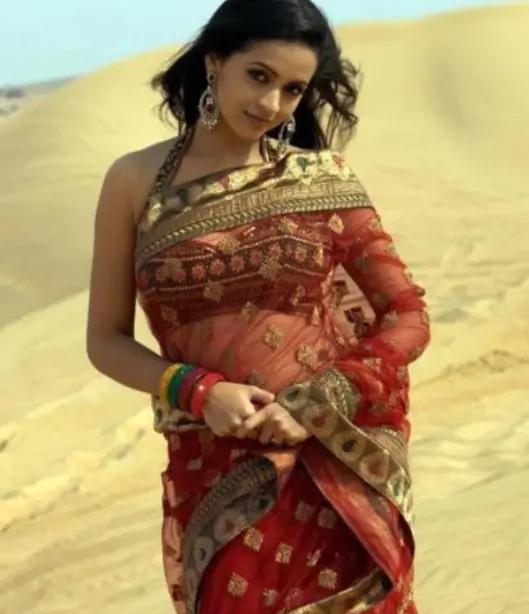 2012年，19岁的印度女孩莫迪娜，听说中国男人不打老婆、女人能挣钱，连夜收拾行