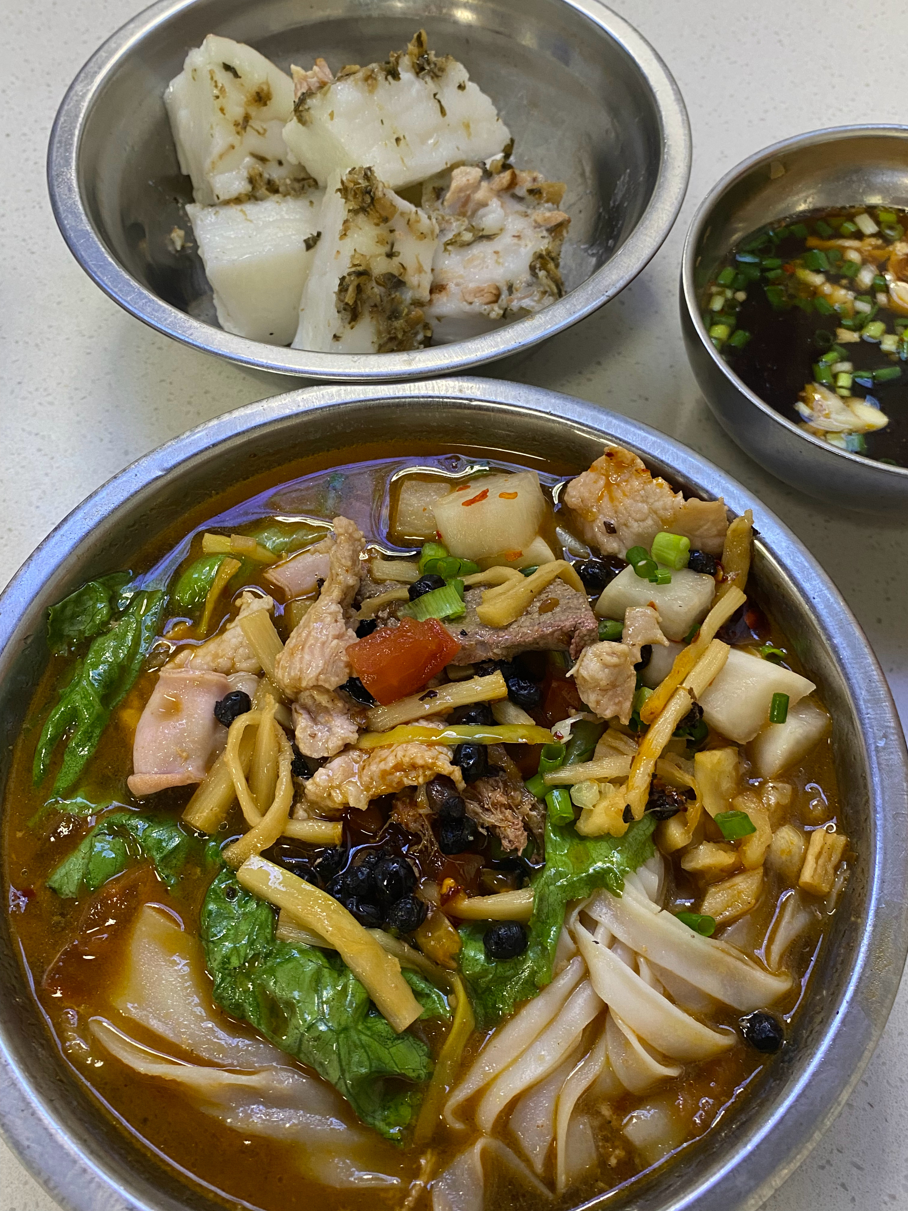 就很想念这口粉 贺州吃的还挺对我胃口的 