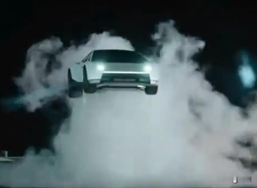别再神化马斯克和Roadster！所谓火箭造车，只是高端营销噱头

冷气助推器装