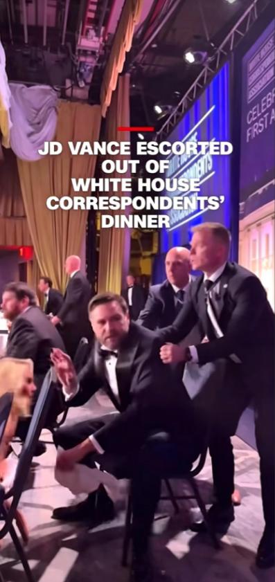 为什么先救万斯？美国媒体炸锅！白宫记者协会晚宴枪击后，副总统先撤离，总统后撤离。