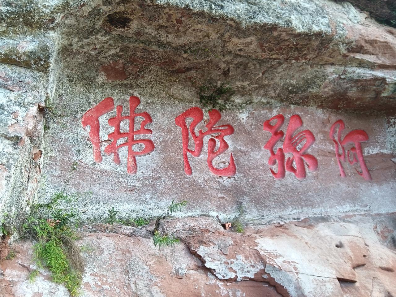现在的世界靠的是中美俄兜底，中美俄为世界安全兜底，美国是国际警察，没有美国的存在