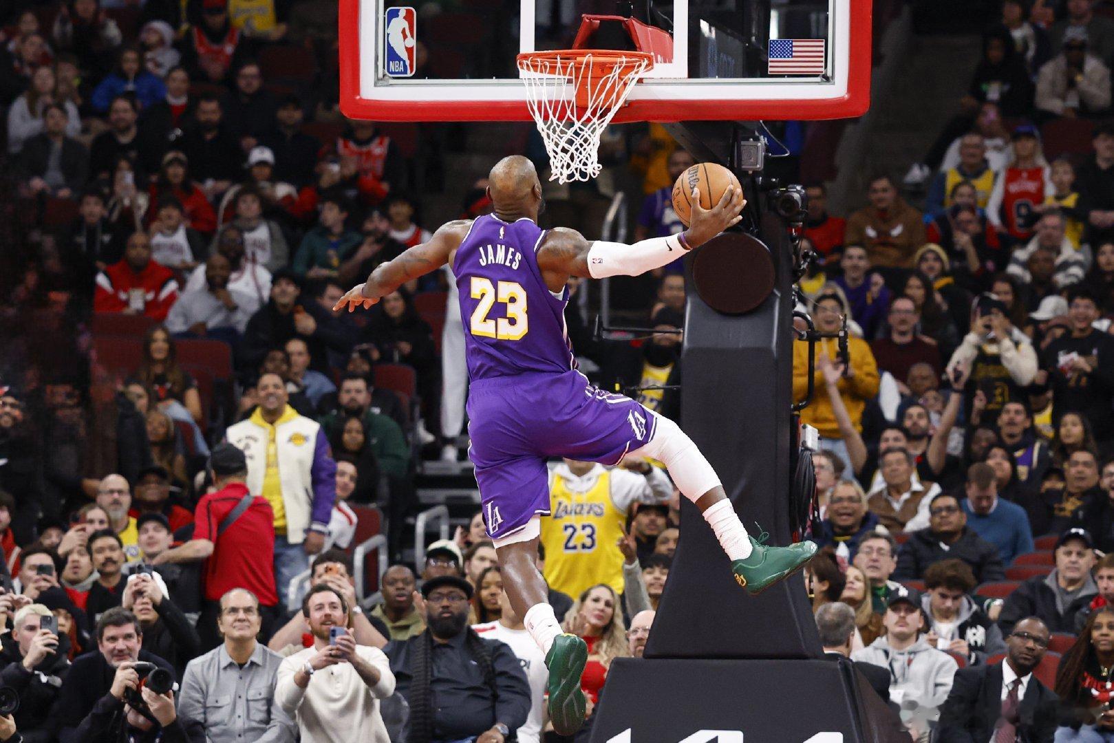 詹姆斯或将在今夏离开湖人  Jake Fischer参加节目时透露：“湖人已经准