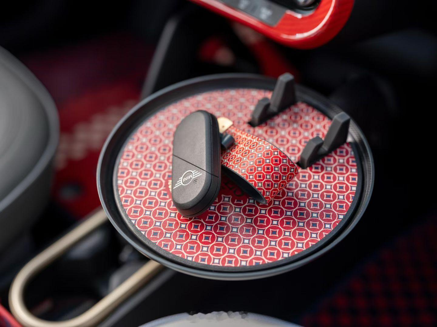 MINI在情绪价值上确实很强，自主品牌情绪价值很强的有____？