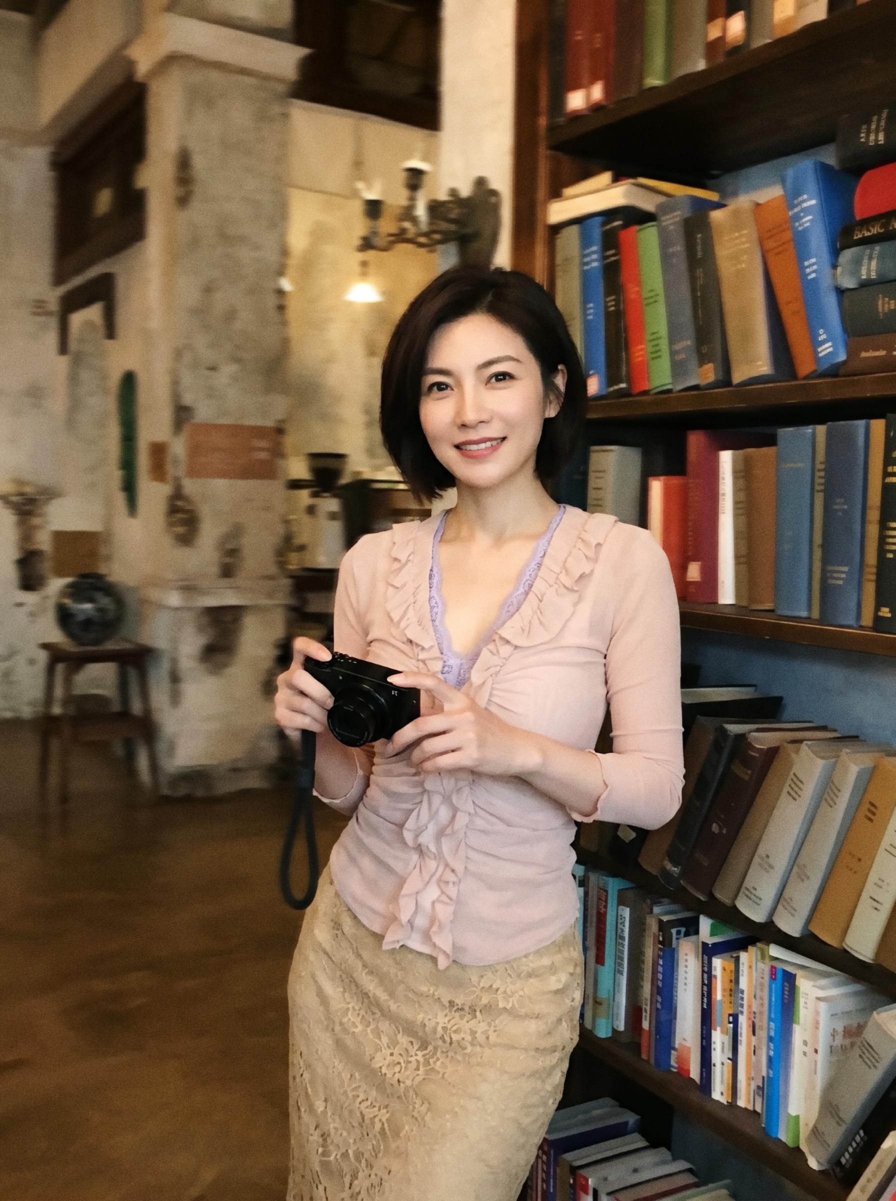 姐姐是一种感觉🍷。