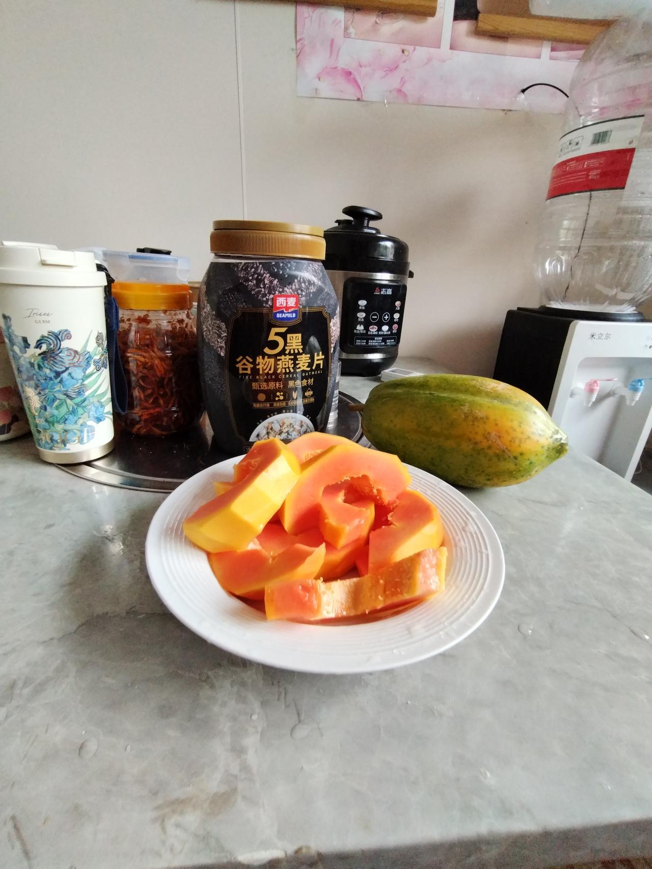 漂亮能让你在人群里被多看一眼，可活得漂亮，能让你被记住一辈子。不用依附谁，不用看