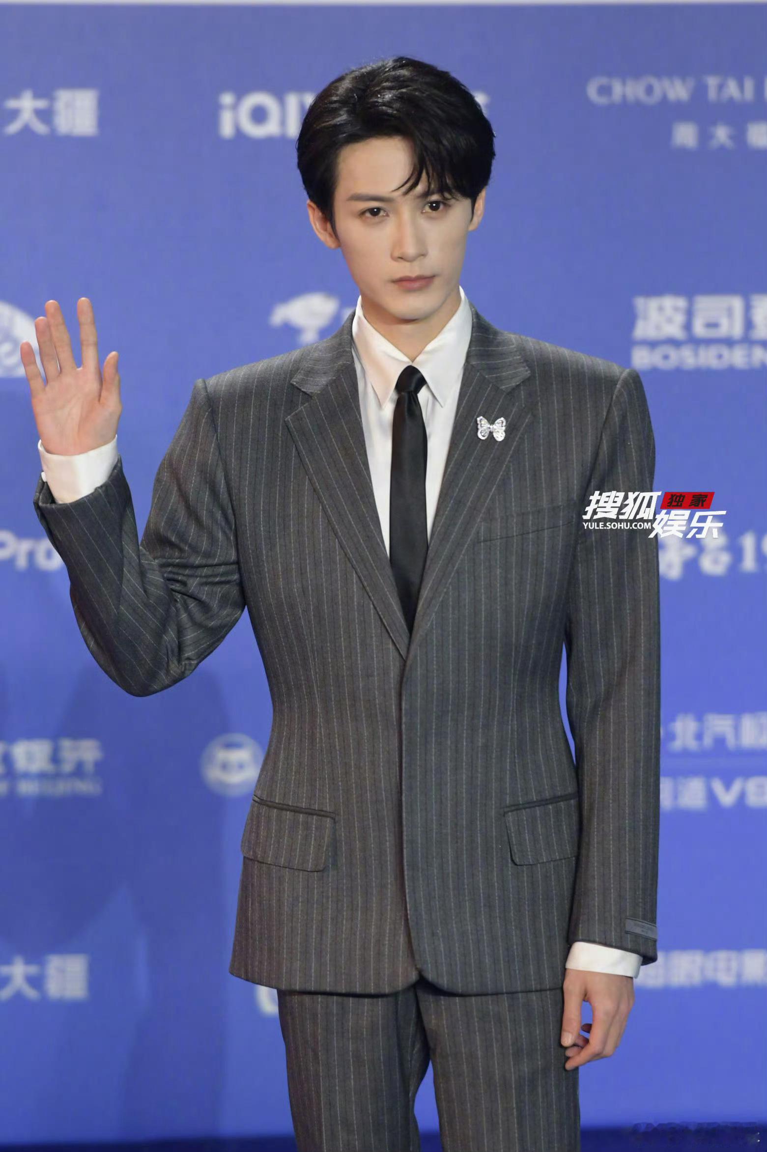 檀健次✖️北京国际电影节 开幕式红毯生图 📷北影节红毯