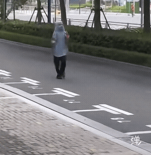 大部分这种并不白，而且长得非常普通![耶]