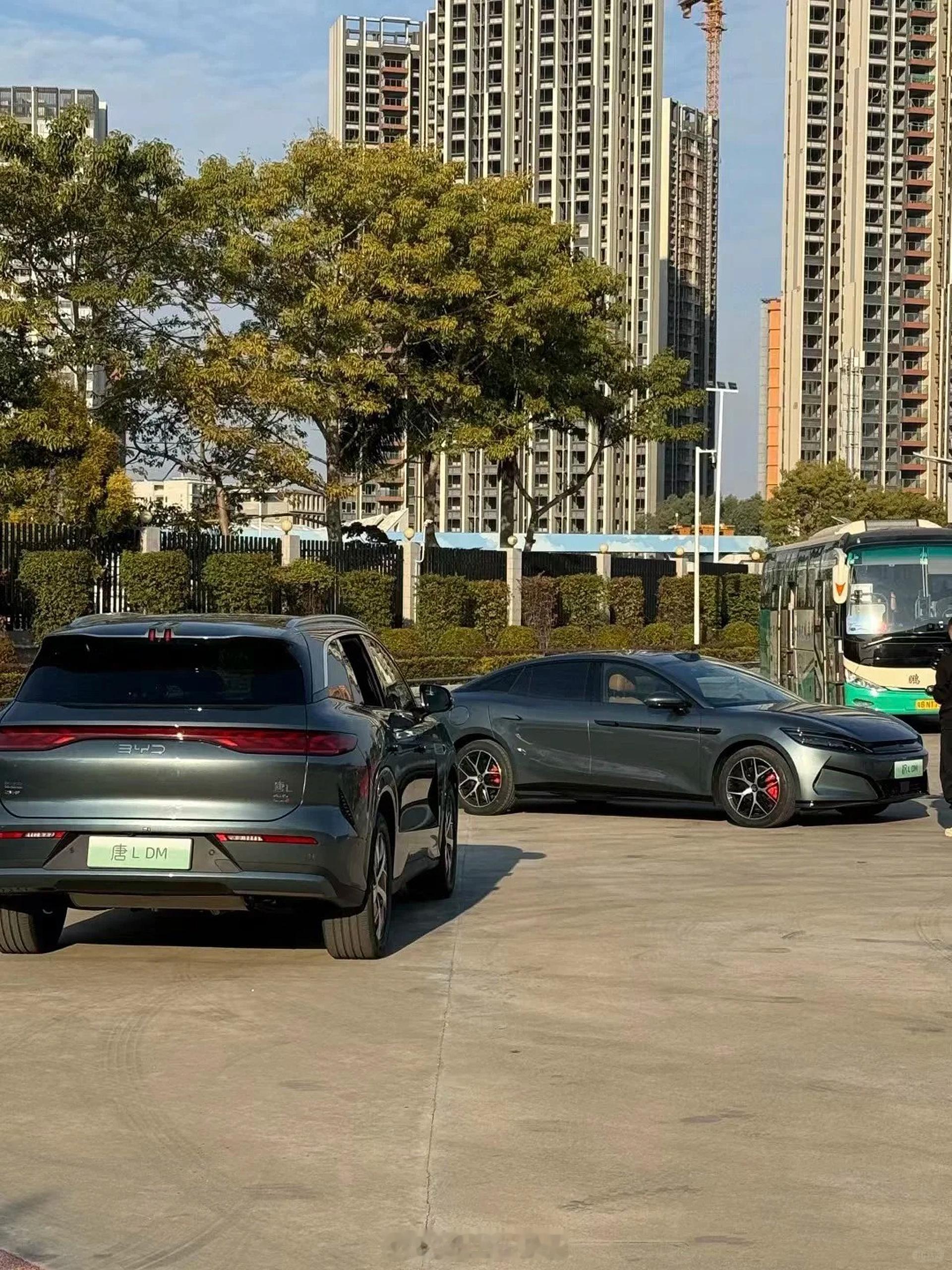 比亚迪汉L、唐L实车曝光，零百加速2.7秒快赶上超跑 葱爆新车 汉L EV的单电