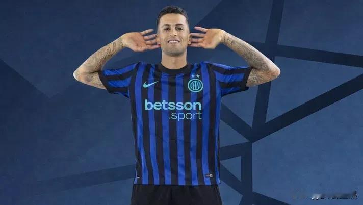 需球员本人同意！罗马诺：国米正在推进坎塞洛交易，尤文和巴萨并没有采取行动。

关