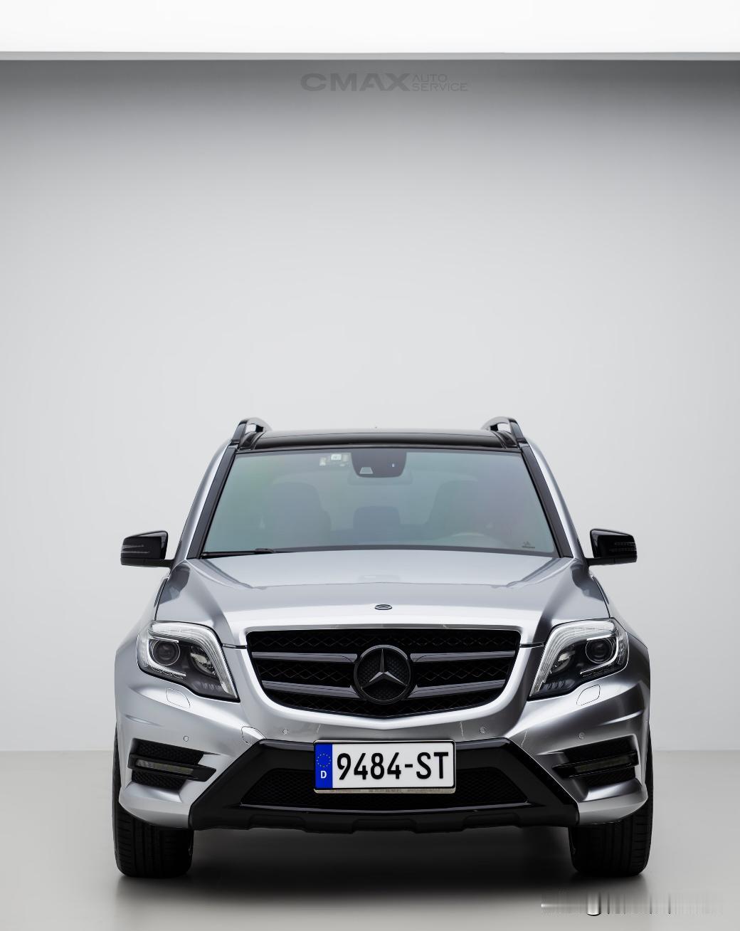 你起来，你还可以再战五年。
奔驰GLK迈入老龄时代了吗？
其实我觉得吧，抢救一下