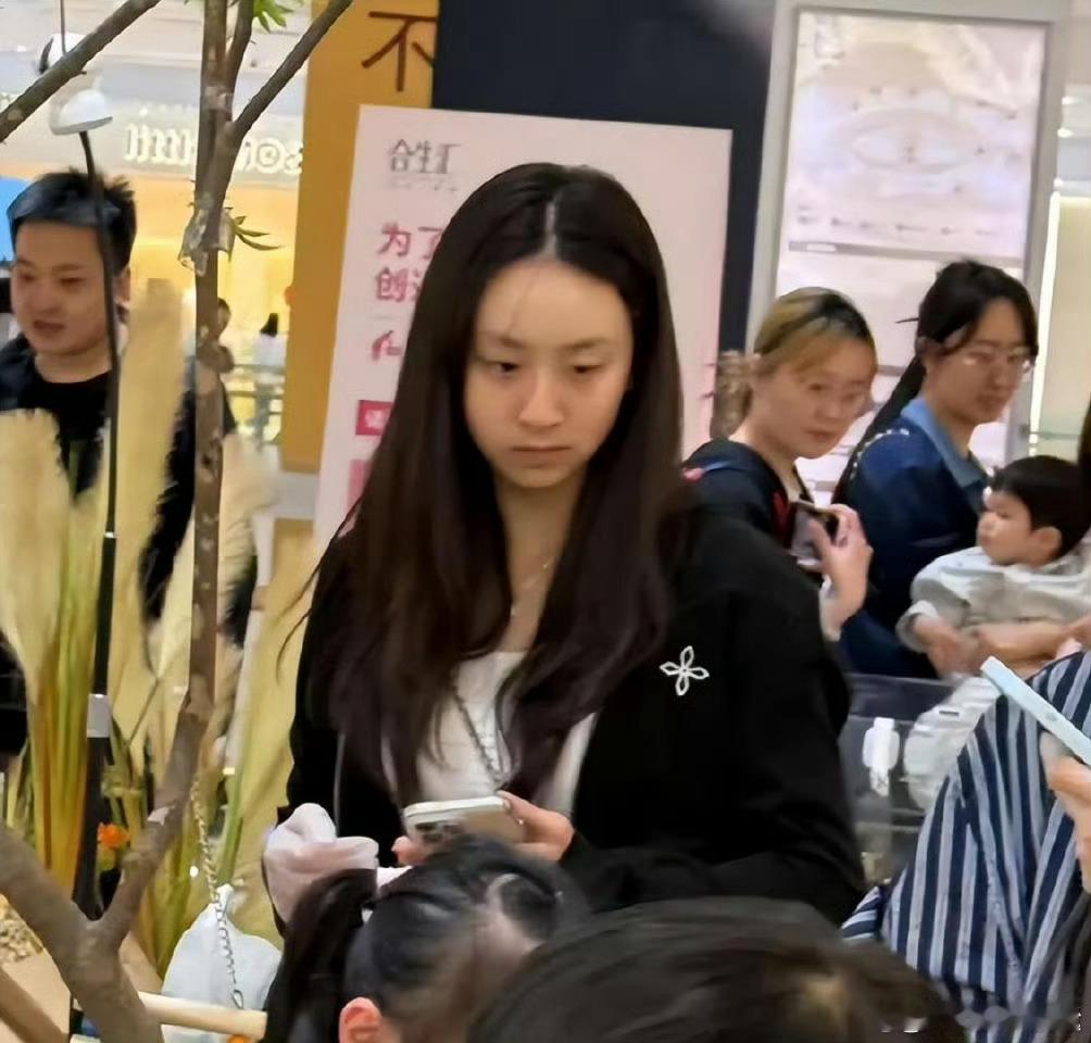 森蝶的下巴后缩矫正之后更漂亮了[兔子][兔子][兔子] ​​​