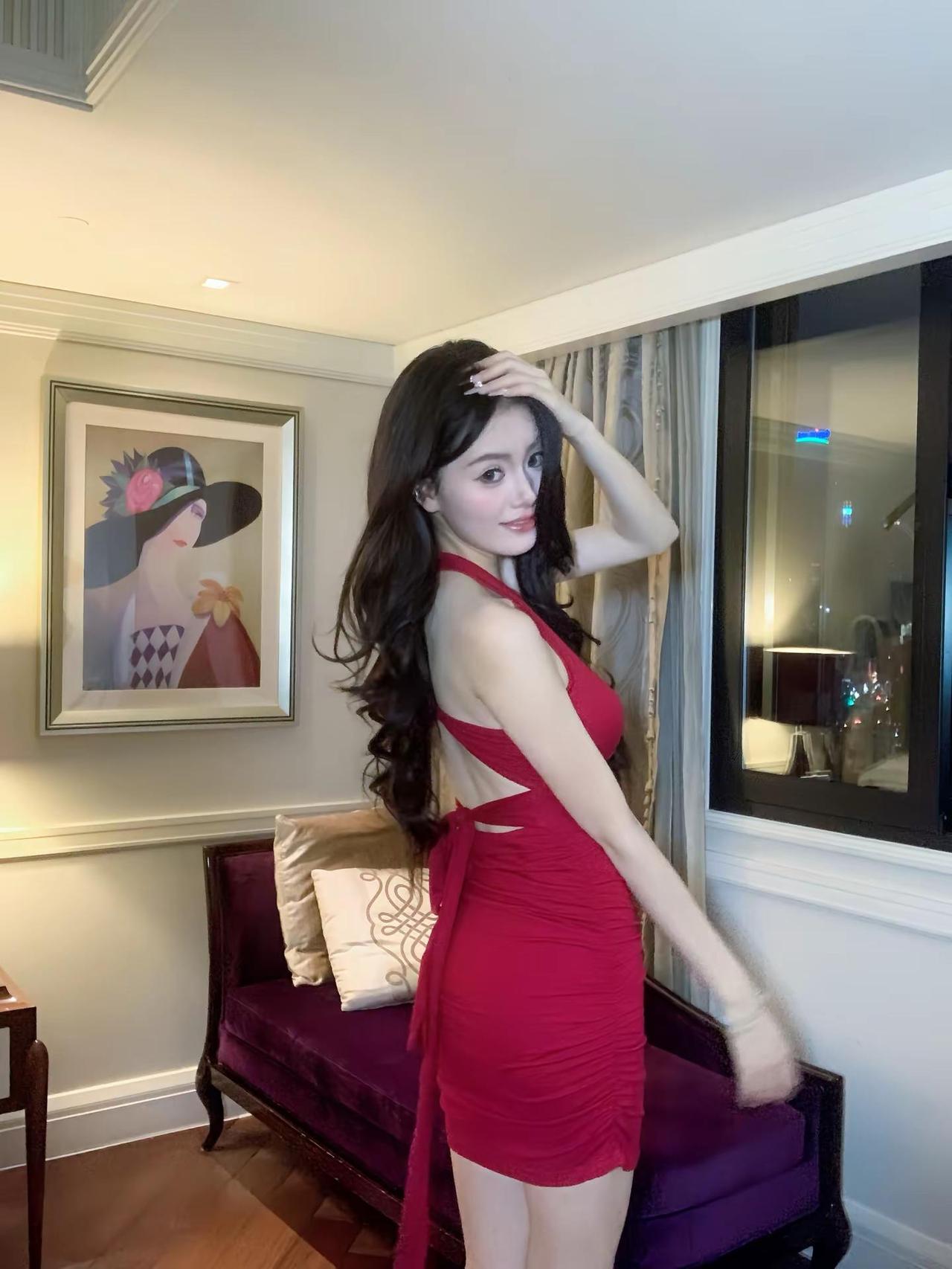 如果全世界都指责你 那姐姐蹲下来抱抱你.