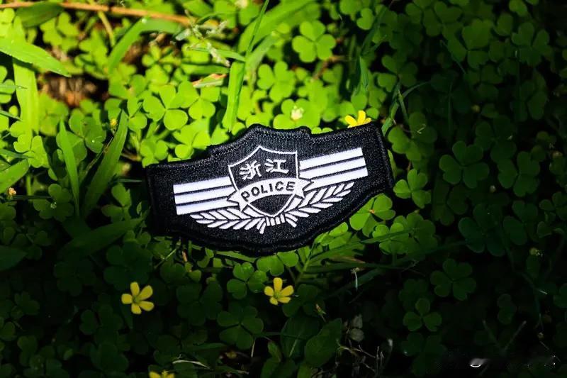 网红交警李语蔚当选2025最美“浙警” 2025最美“浙警”名单揭晓，“网红”交