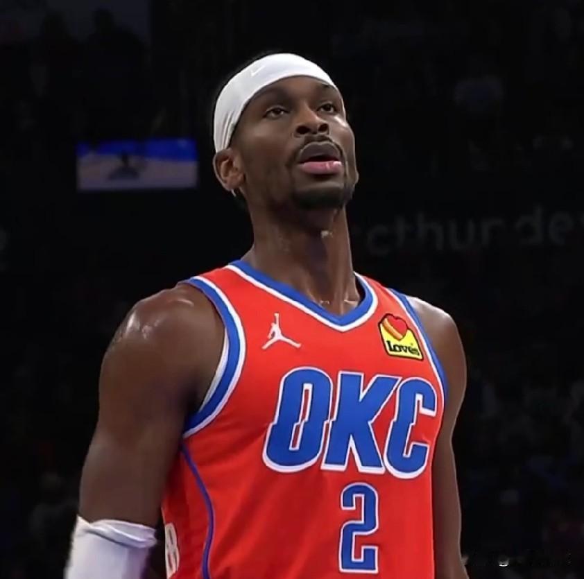 同样是本赛季单场拿到55分！！！

爱德华兹：对阵马刺55分4篮板3助攻，（其中