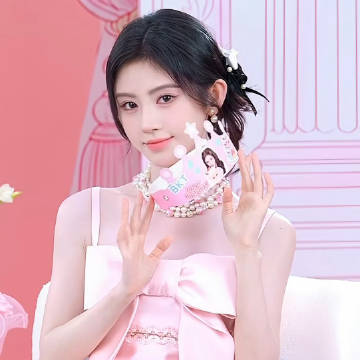鞠婧祎粉裙公主鞠婧祎粉红公主 拼可拼可~好美 