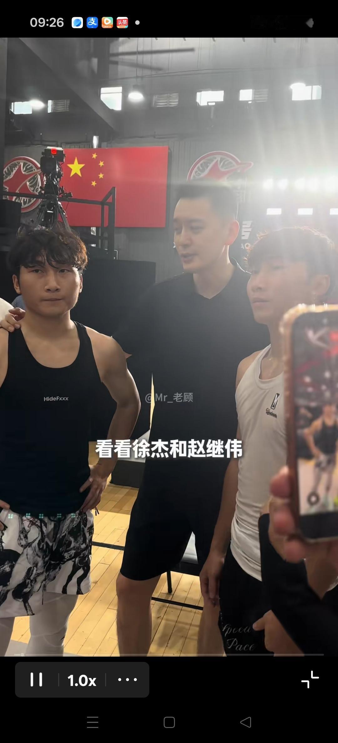 做过主教练的人水平就是不一样。
能知道训练营中言传身教，教导球员确实不含糊。句句