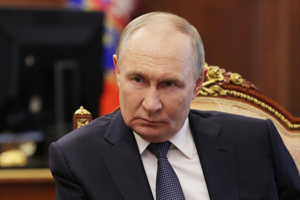 泽连斯基更换策略，让俄罗斯焦头烂额，看不下去的普京，下达了一条命令
普京刚刚签署