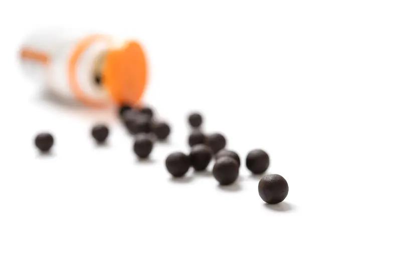 河南一女子网购中药致儿子进ICU，3月13日，河南新乡一女子为患精神分裂症的儿子