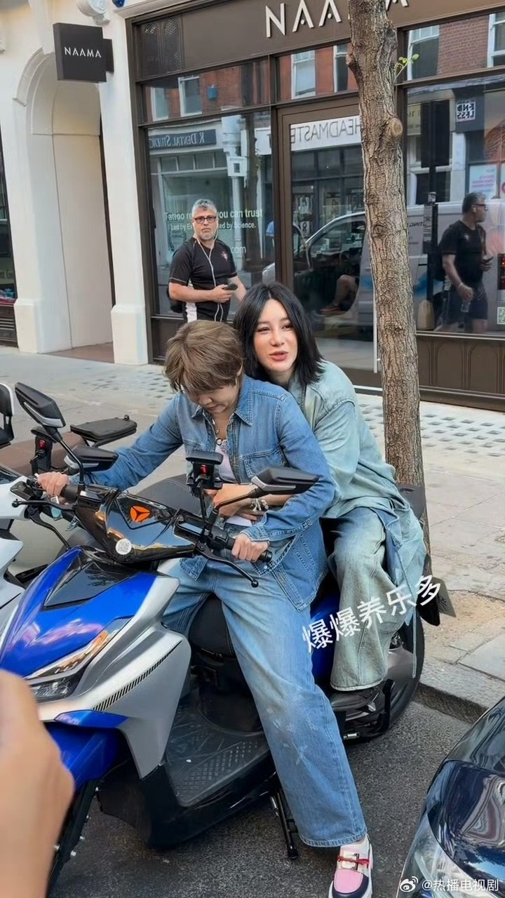 尚雯婕搂腰王濛尚雯婕诚不欺我！评价王濛嘴硬身软真不是段子，是写实文学😂练习机车