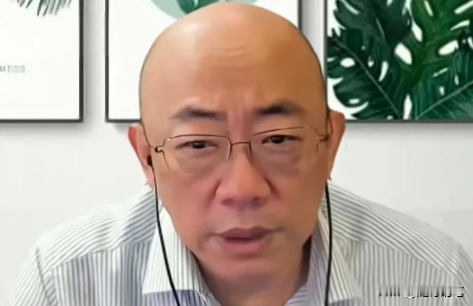 台湾评论员郭正亮也要来大陆祭祖了，在节目上透露是本周五到星期日一共3天。连主持人