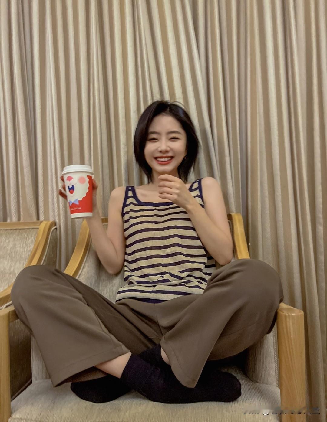 冬日必备：暖手咖啡+萌兔杯，追剧幸福感直接拉满秋冬必备暖饮 咖啡暖装 明星 🌹