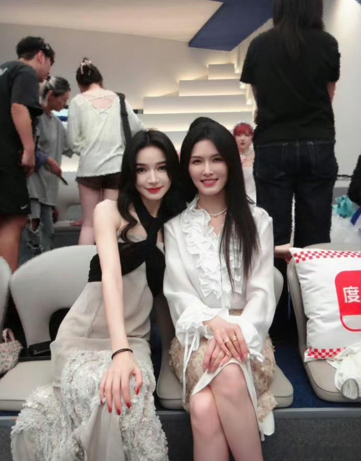 徐洁儿感谢张慧雯代斯徐洁儿感谢张慧雯代斯 呜呜呜真的好舍不得每一个姐姐 每次看到