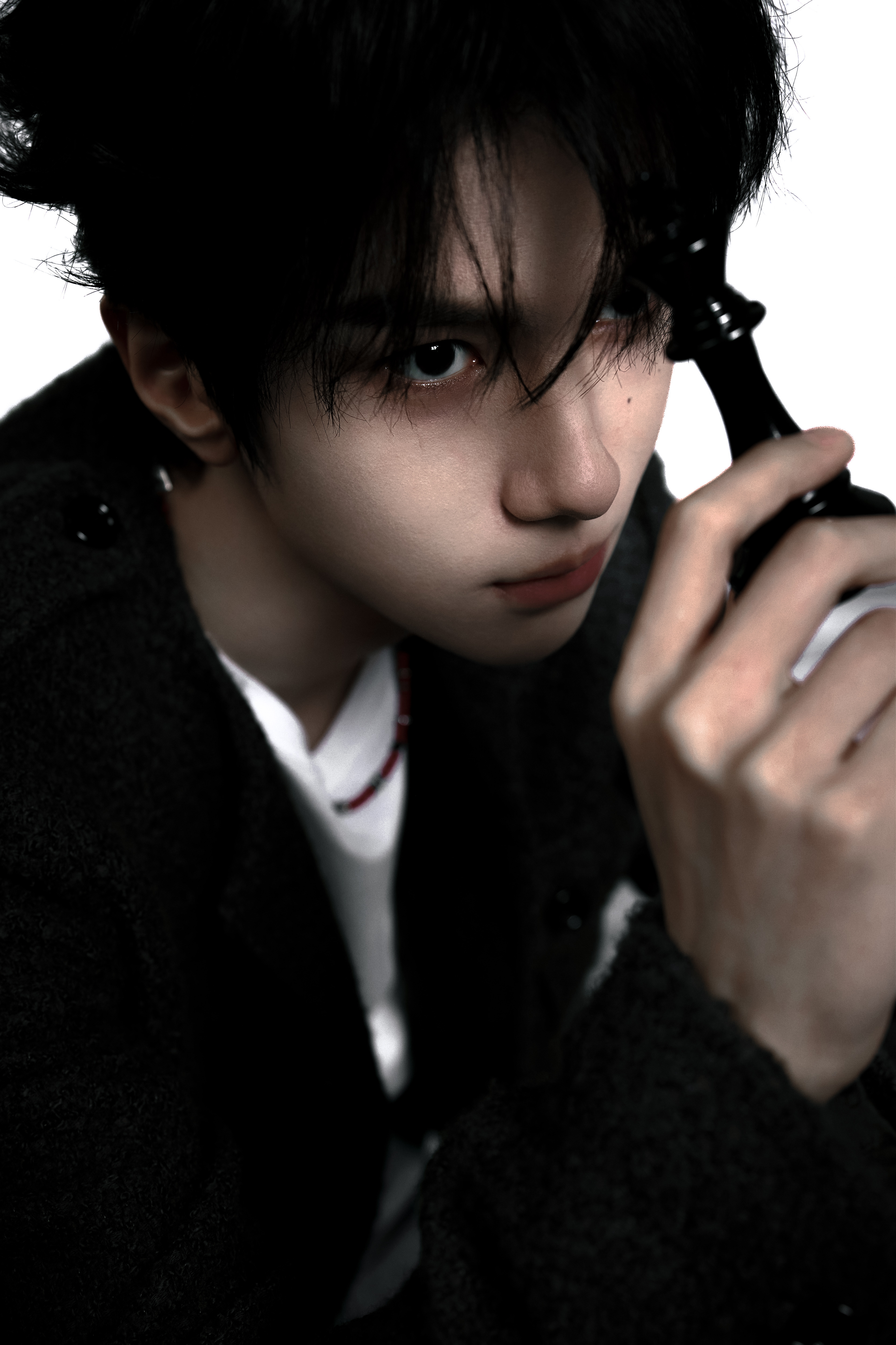 余承恩 yce余承恩天书黎明 yce余承恩顾天 “醒来万物皆是沉寂,唯有你是世间