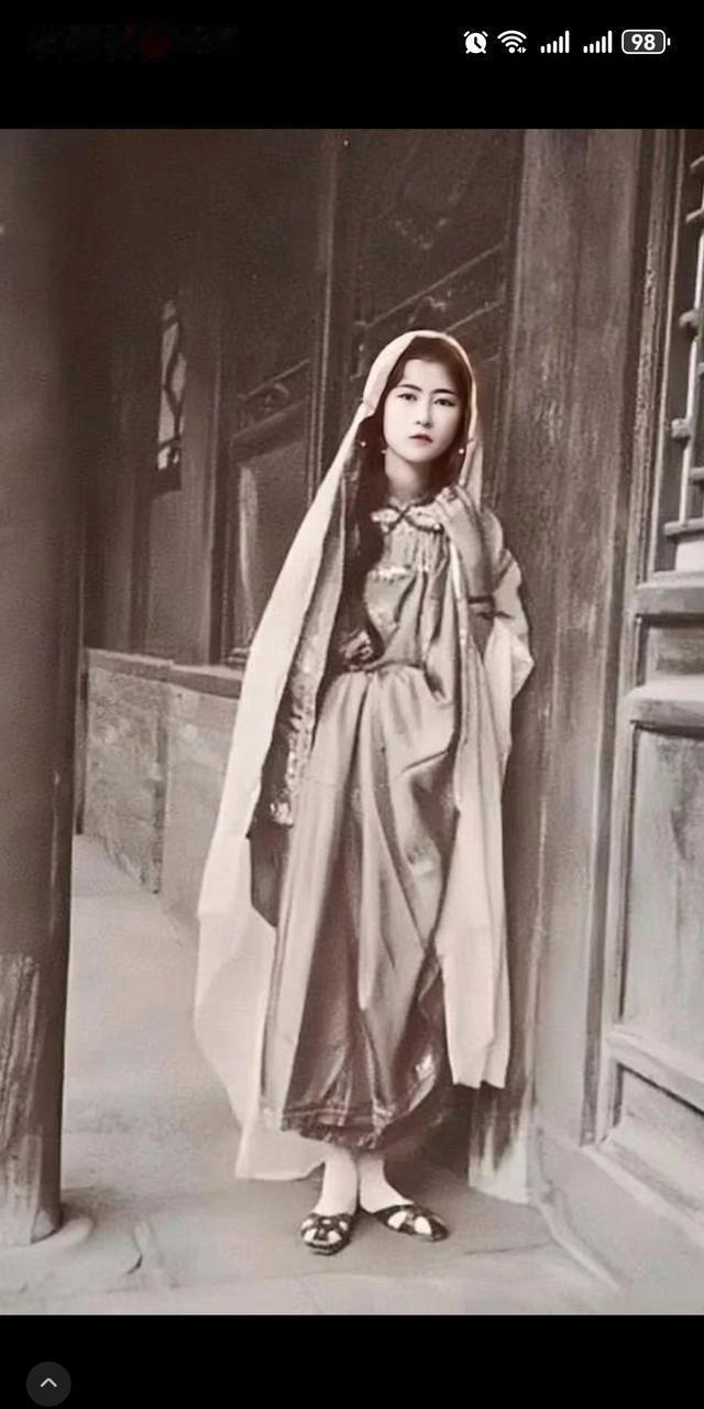 1924年20岁的 林徽因 在北京真实样貌，那时候的她沉鱼落雁，宛若天仙，确实漂