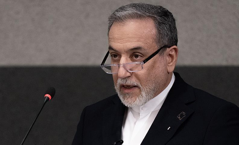 伊朗让步实属无奈？美伊谈判细节流出，中国罕见动用了一票否决权！
中东局势在24小