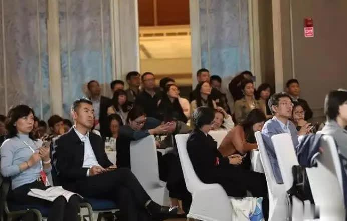 世界富豪马斯克再次语出惊人，振聋发聩！他说：“地球上未来发生最大的问题，就是人口